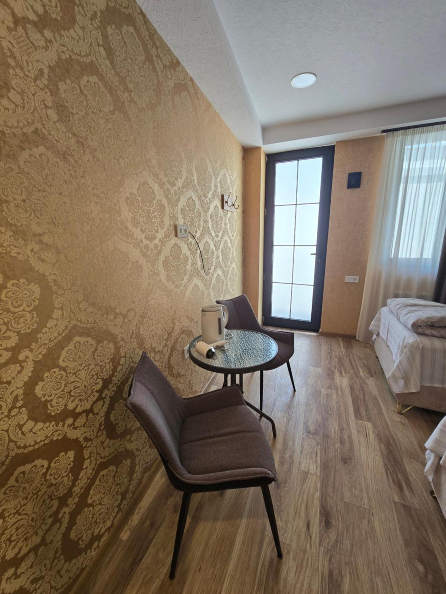 Hotel Khorgo Gori Zewnętrze zdjęcie